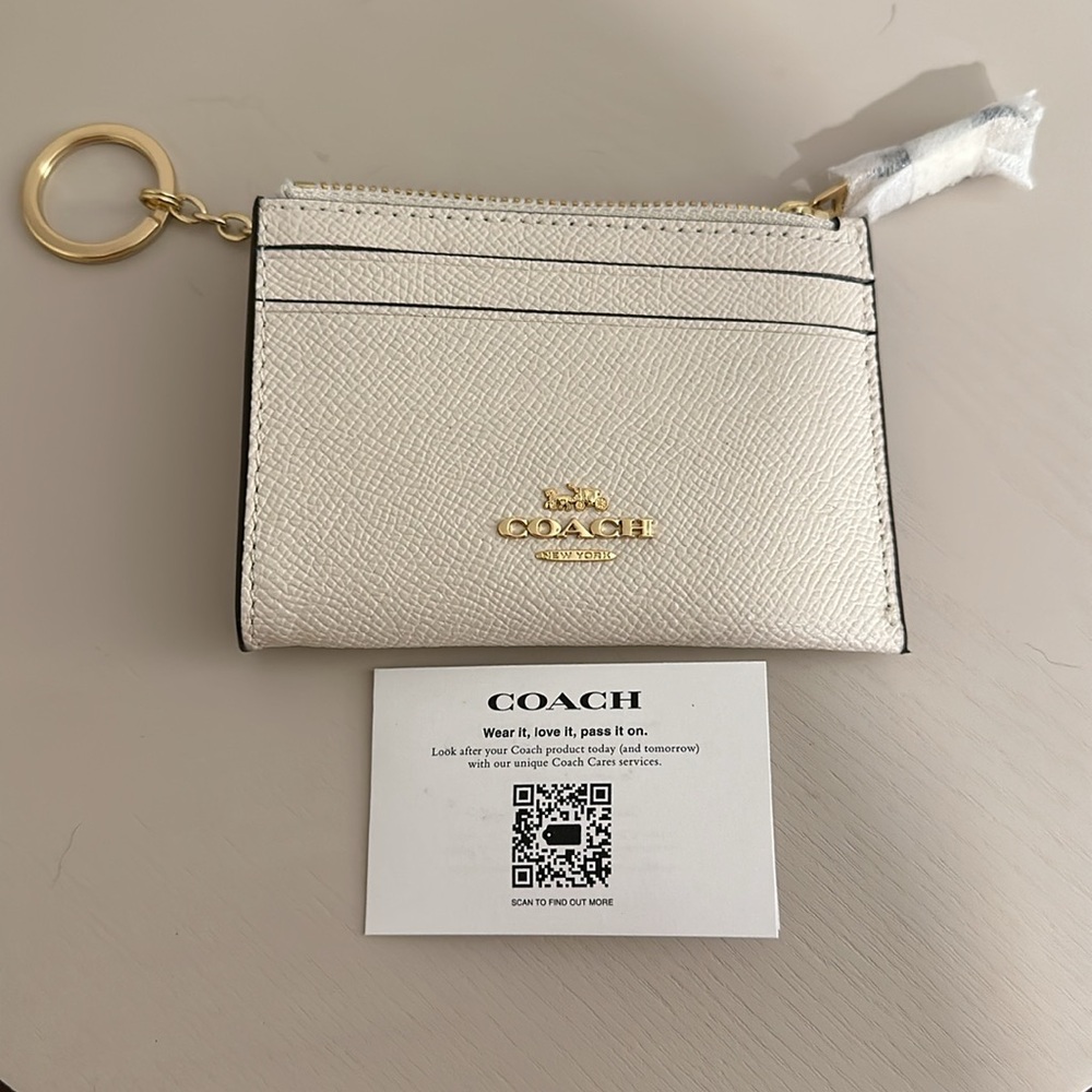 NWT Coach Cream Key and Card Holder